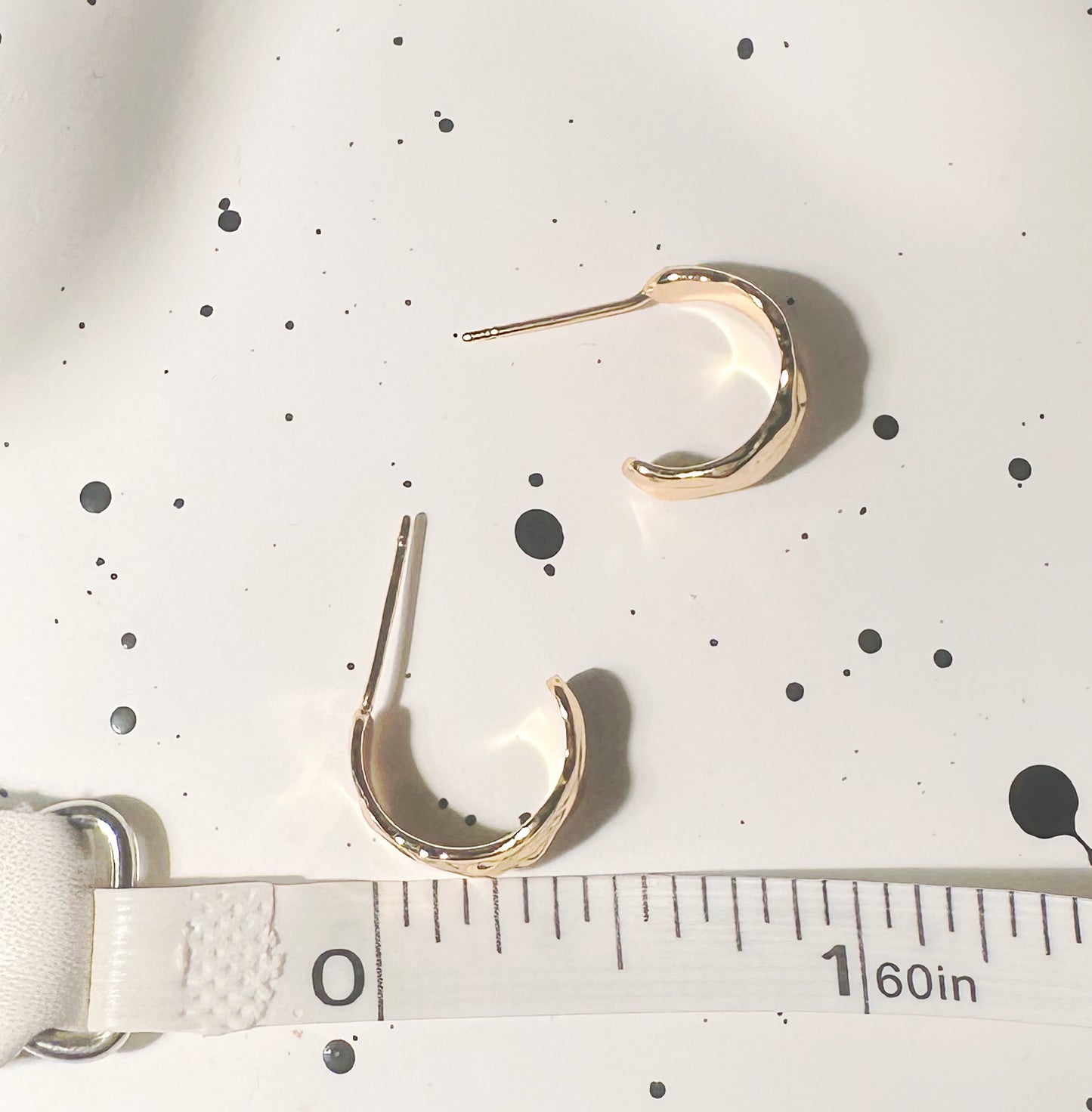 925 S Elegant Gold-Tone Textured Mini Hoop Earrings - Unique Modern Minimalist Design, Perfect for Everyday Wear or Special Occasions - Lightweight and Comfortable